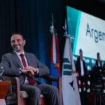 VALDÉS PRESENTÓ EN IGUAZÚ EL MODELO CORRENTINO PARA ATRAER INVERSIONES Y GENERAR DESARROLLO